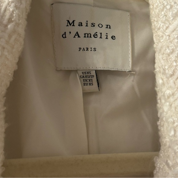 A business girly white professional coat/blazer - Picture 2 of 6